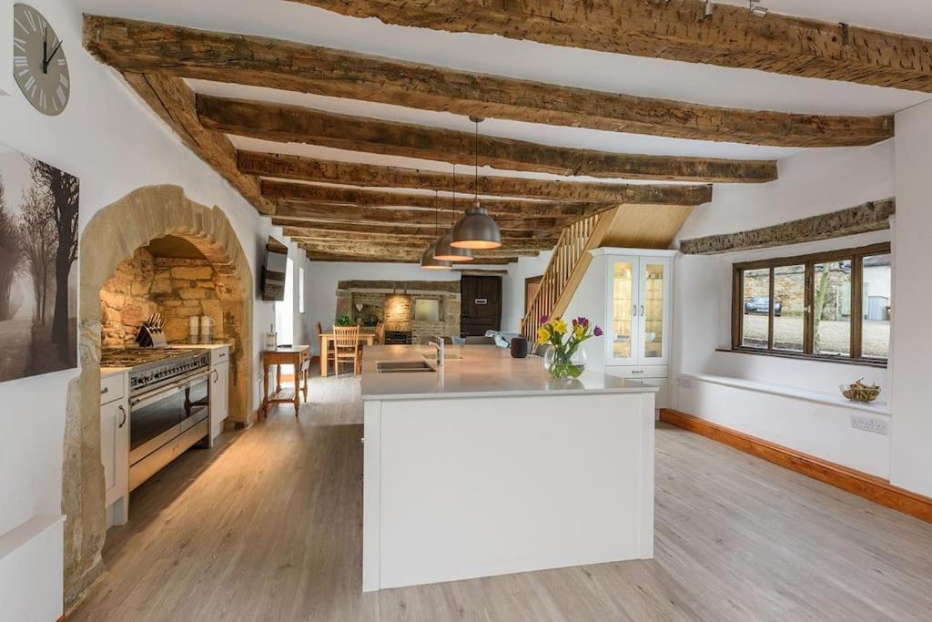 10 Bed Stunning House In Village, With Hot Tub Ovingham Exterior foto