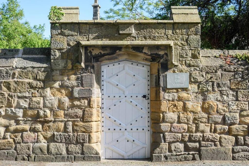 10 Bed Stunning House In Village, With Hot Tub Ovingham Exterior foto